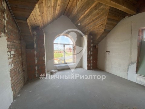 Дом 245м², участок 14 сот.