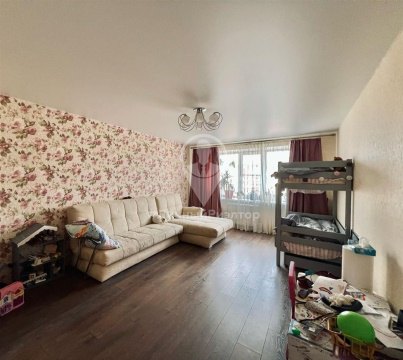 2-к квартира, 10/11 эт., 77м²