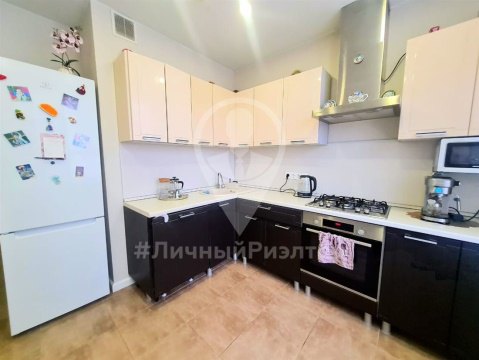 3-к квартира, 10/25 эт., 62м²